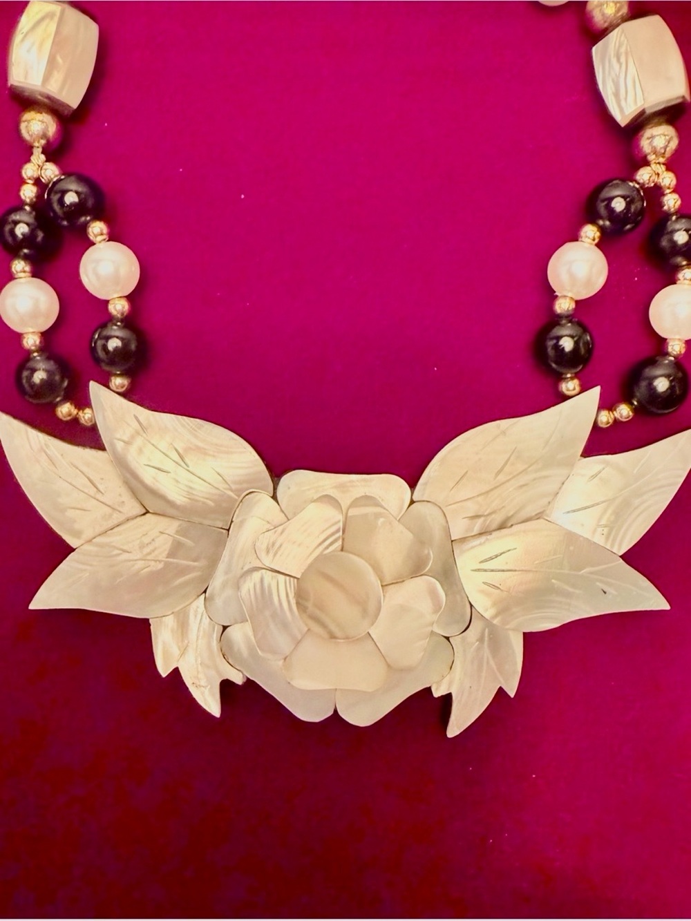 New Mother of Pearl and Black Onyx Na Hoku Necklace Hawaii